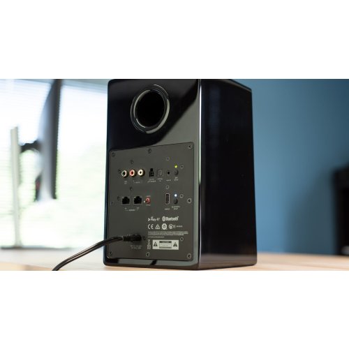 svs-prime-wireless-powered-speaker-system-2.jpg